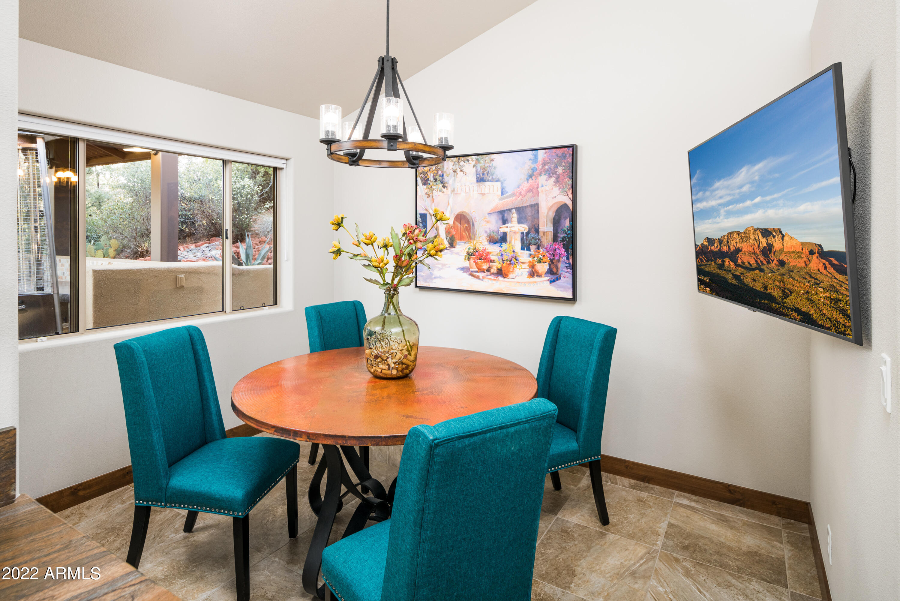 170 Kashmir Road Sedona, AZ 86336 - Photo 17 of 35 Kitchen Breakfast Nook