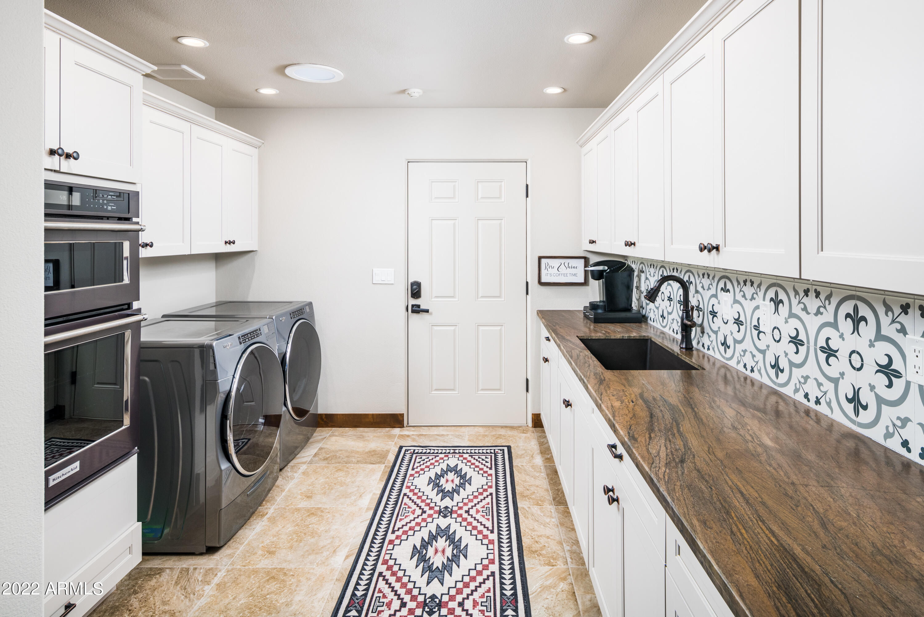 170 Kashmir Road Sedona, AZ 86336 - Photo 18 of 35 Butlers Pantry & Laundry