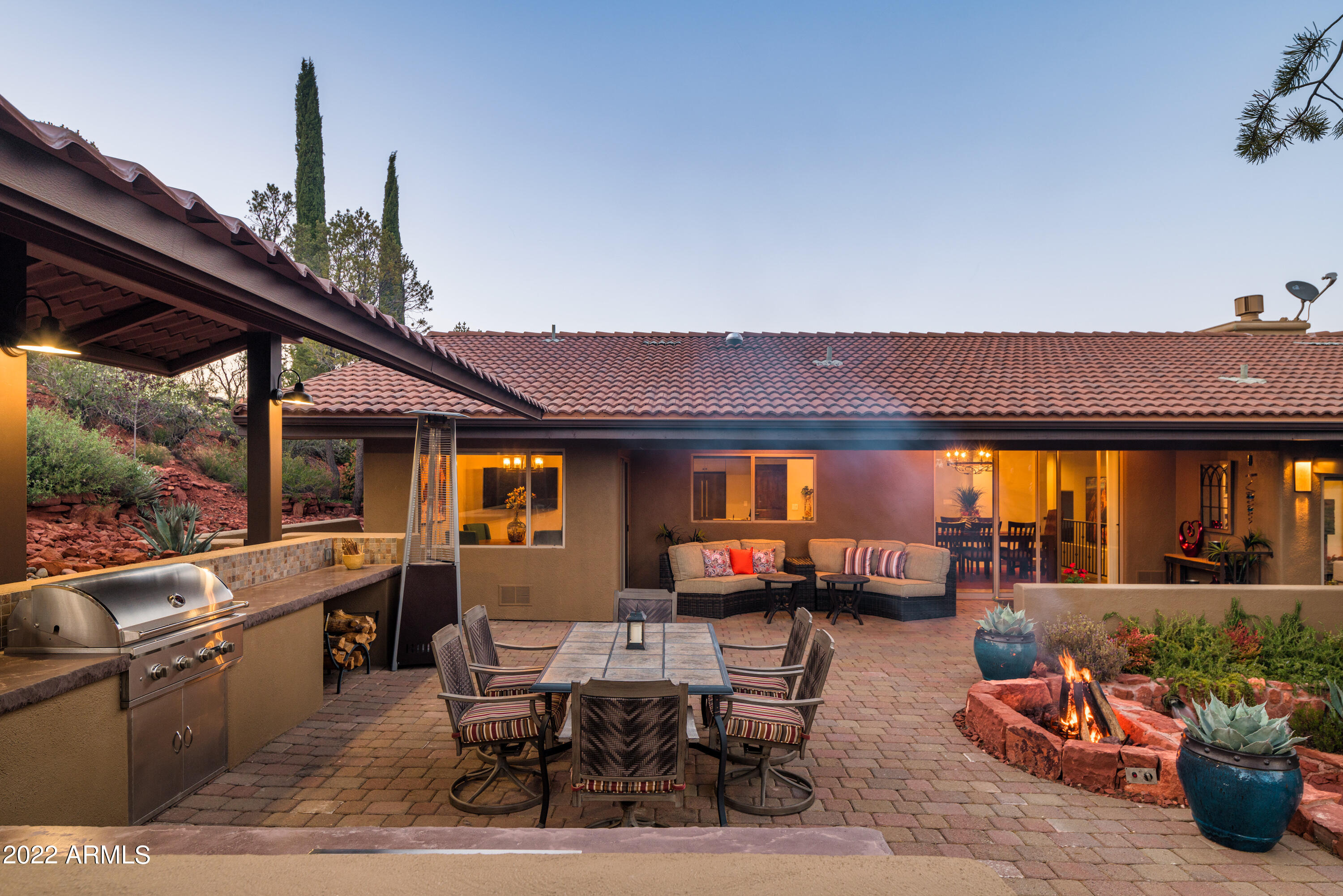 170 Kashmir Road Sedona, AZ 86336 - Photo 4 of 35 Outdoor Covered BBQ & Dining Patio