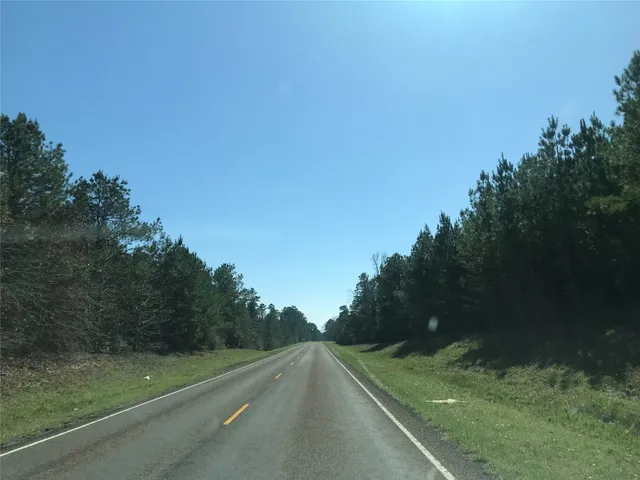 a view of a tennis court