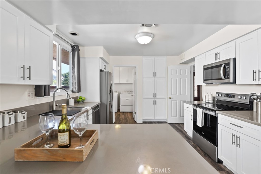 451 Margo Avenue Long Beach, CA 90803 - Photo 17 of 59