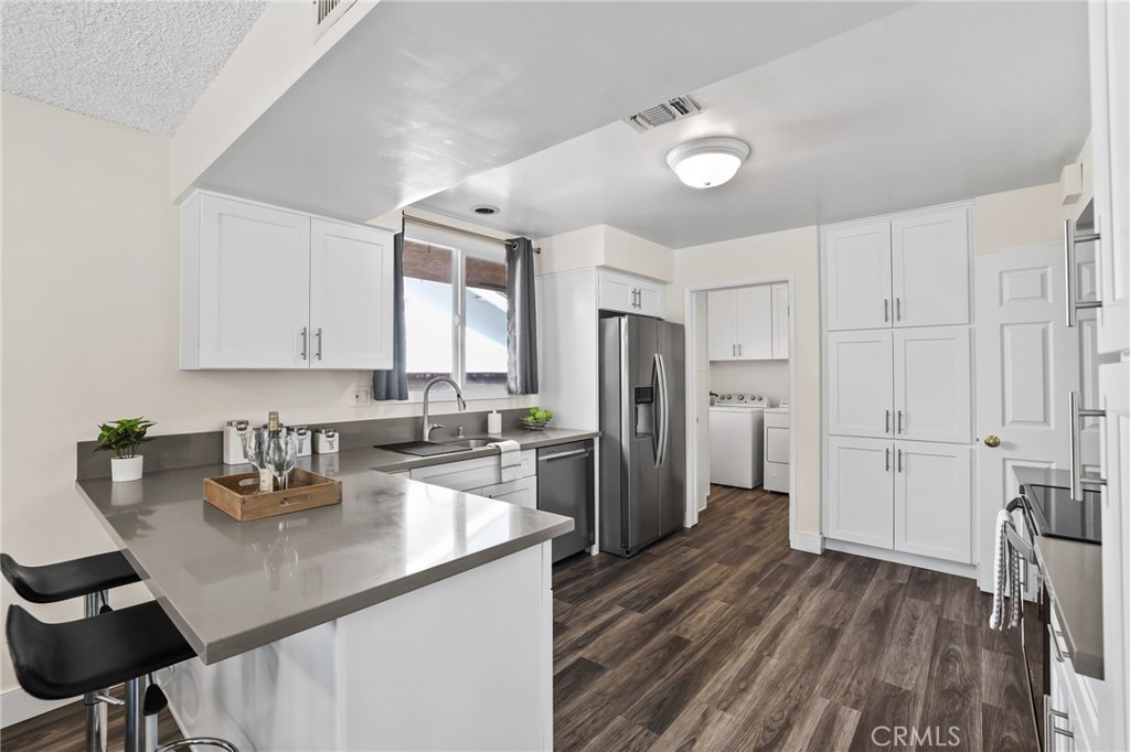 451 Margo Avenue Long Beach, CA 90803 - Photo 19 of 59