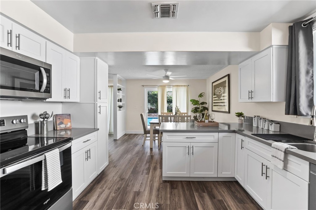 451 Margo Avenue Long Beach, CA 90803 - Photo 21 of 59