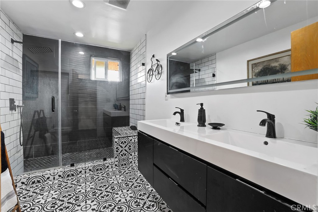 451 Margo Avenue Long Beach, CA 90803 - Photo 48 of 59