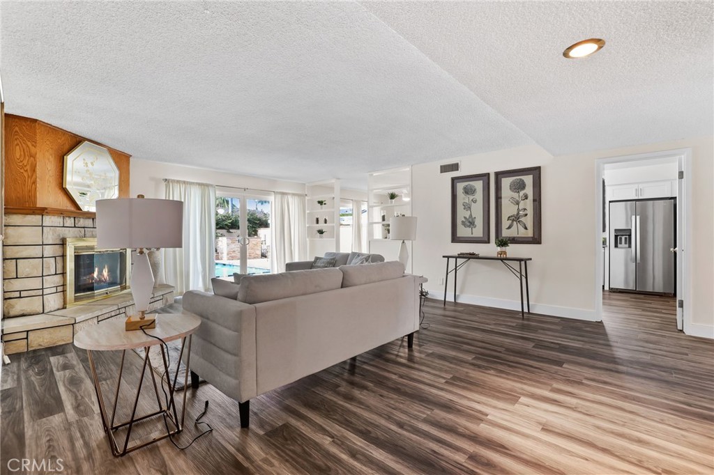 451 Margo Avenue Long Beach, CA 90803 - Photo 9 of 59