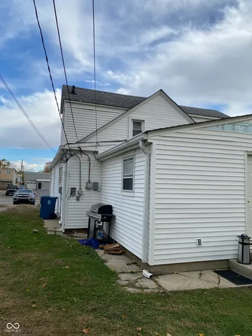 $1,145 | 5338 Winthrop Avenue, Indianapolis, IN 46220