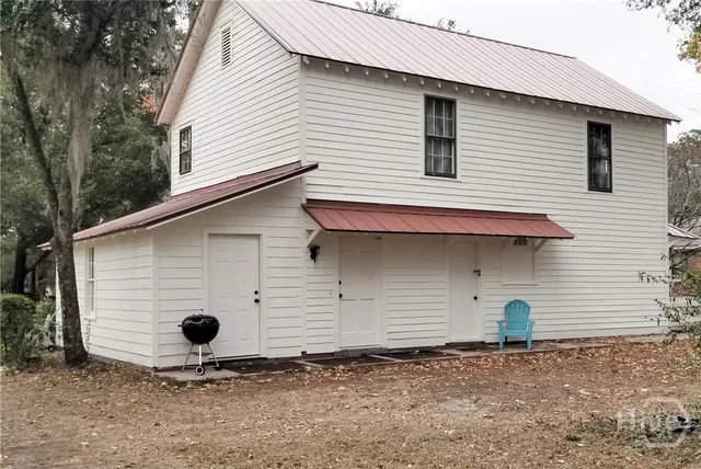 $1,400 | 302 Jefferson Street, Unit 2, Springfield, GA 31329