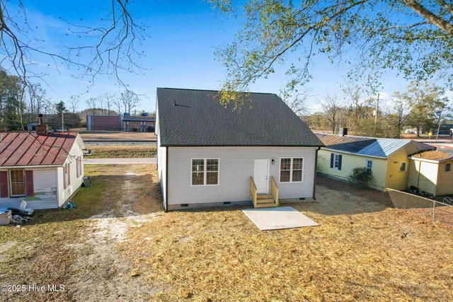 $247,990 | 608 South Goldsboro Street, Fremont, NC 27830