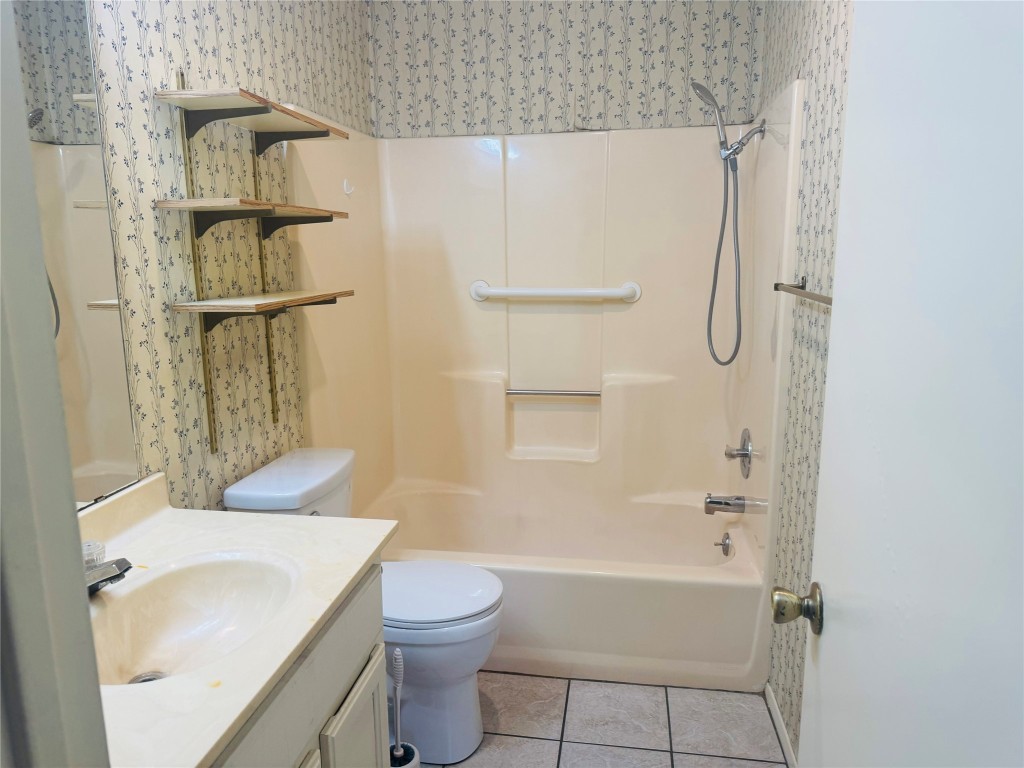 12810 Hymeadow Drive, Unit A Austin, TX 78729 - Photo 13 of 15