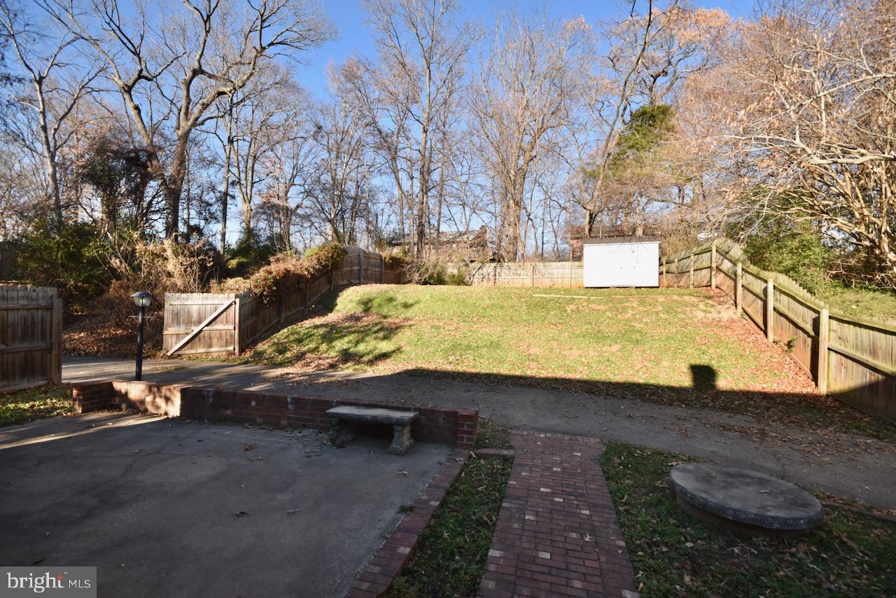 239 Butler Road Fredericksburg, VA 22405 - Photo 11 of 24