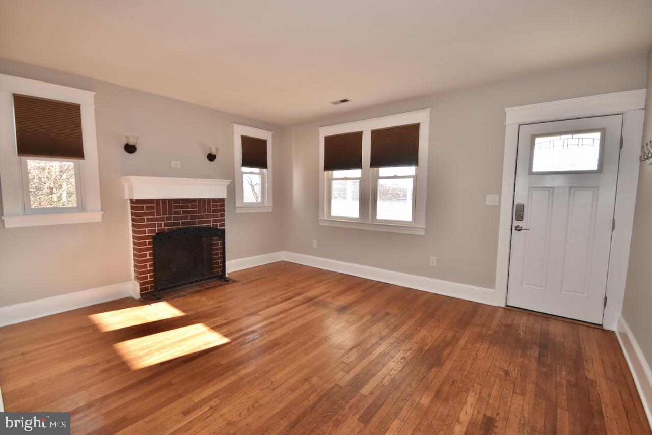 239 Butler Road Fredericksburg, VA 22405 - Photo 3 of 24