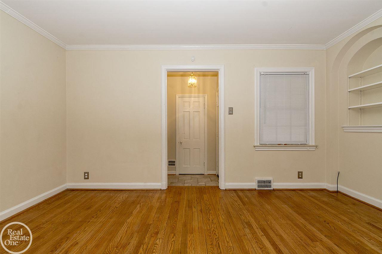 429 Moran Road Grosse Pointe Farms, MI 48236 - Photo 12 of 60