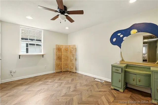 $189,000 | 613 West Market Street, New Albany, IN 47150