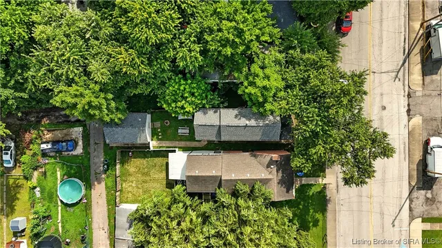 $189,000 | 613 West Market Street, New Albany, IN 47150