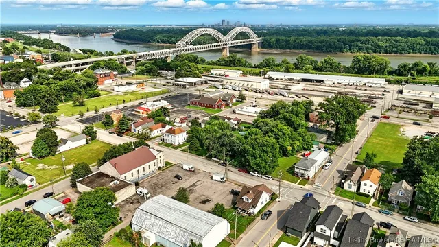 $189,000 | 613 West Market Street, New Albany, IN 47150