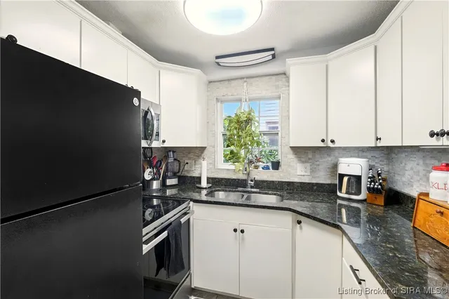 $189,000 | 613 West Market Street, New Albany, IN 47150