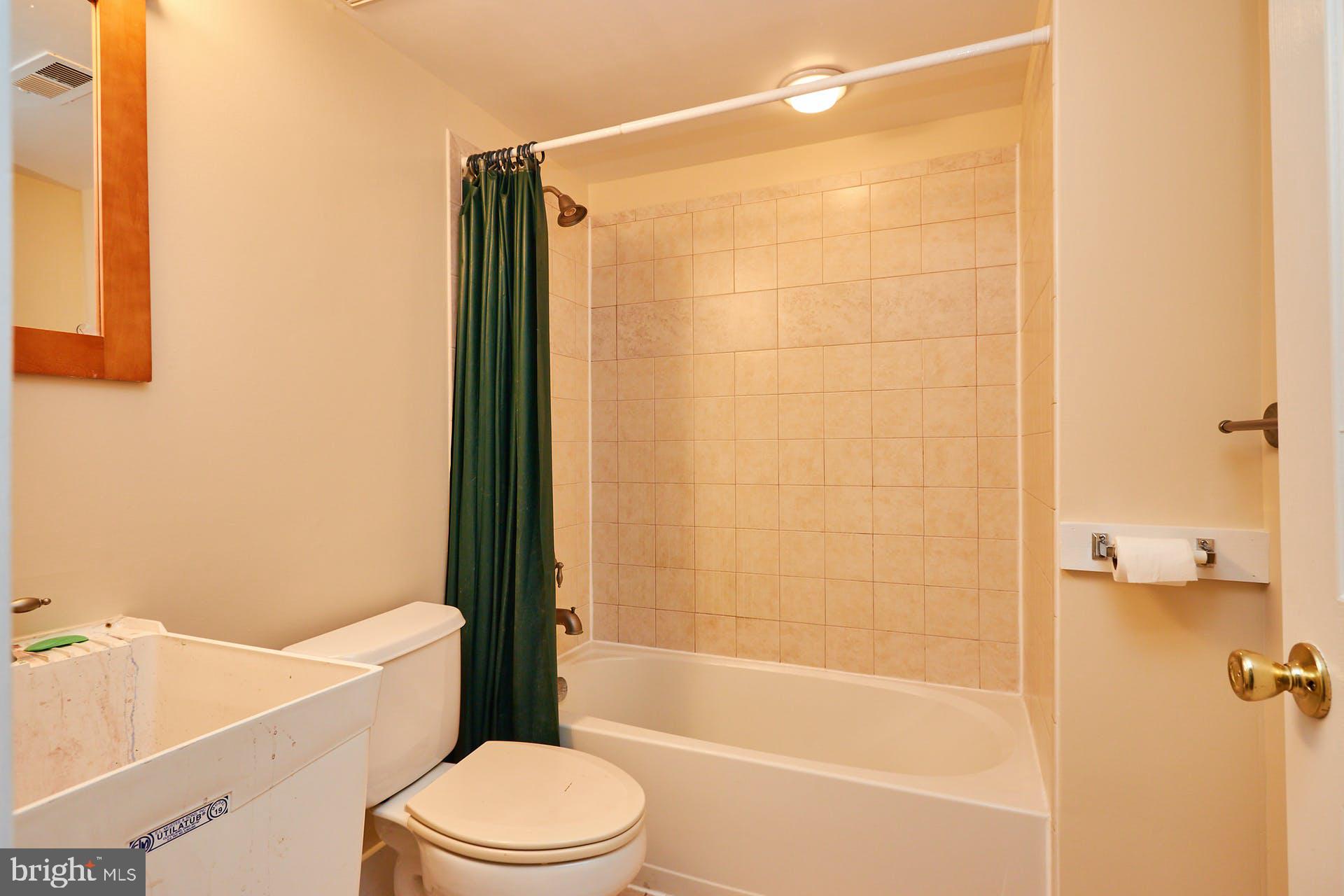 8104 Sinclair Mill Road Manassas, VA 20112 - Photo 23 of 31 Second full bath in basement