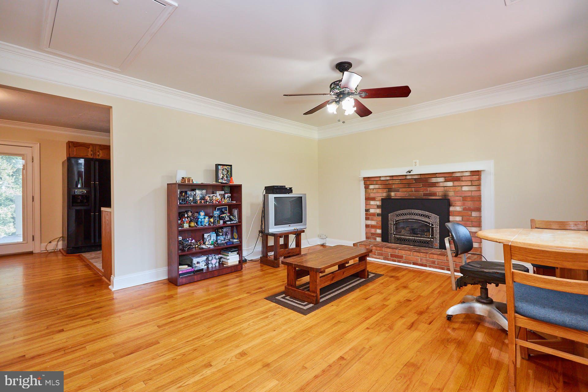 8104 Sinclair Mill Road Manassas, VA 20112 - Photo 7 of 31 Family room features hardwood floors