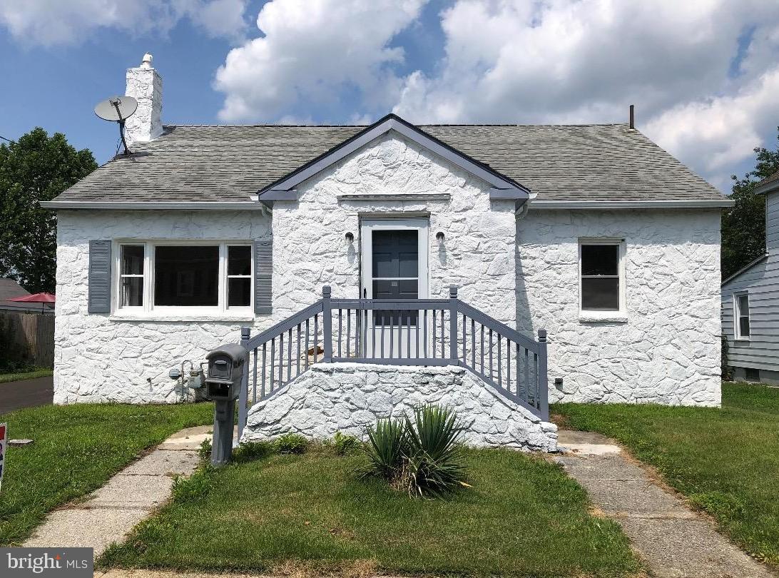 529 Democrat Road Gibbstown, NJ 08027 - Photo 1 of 28