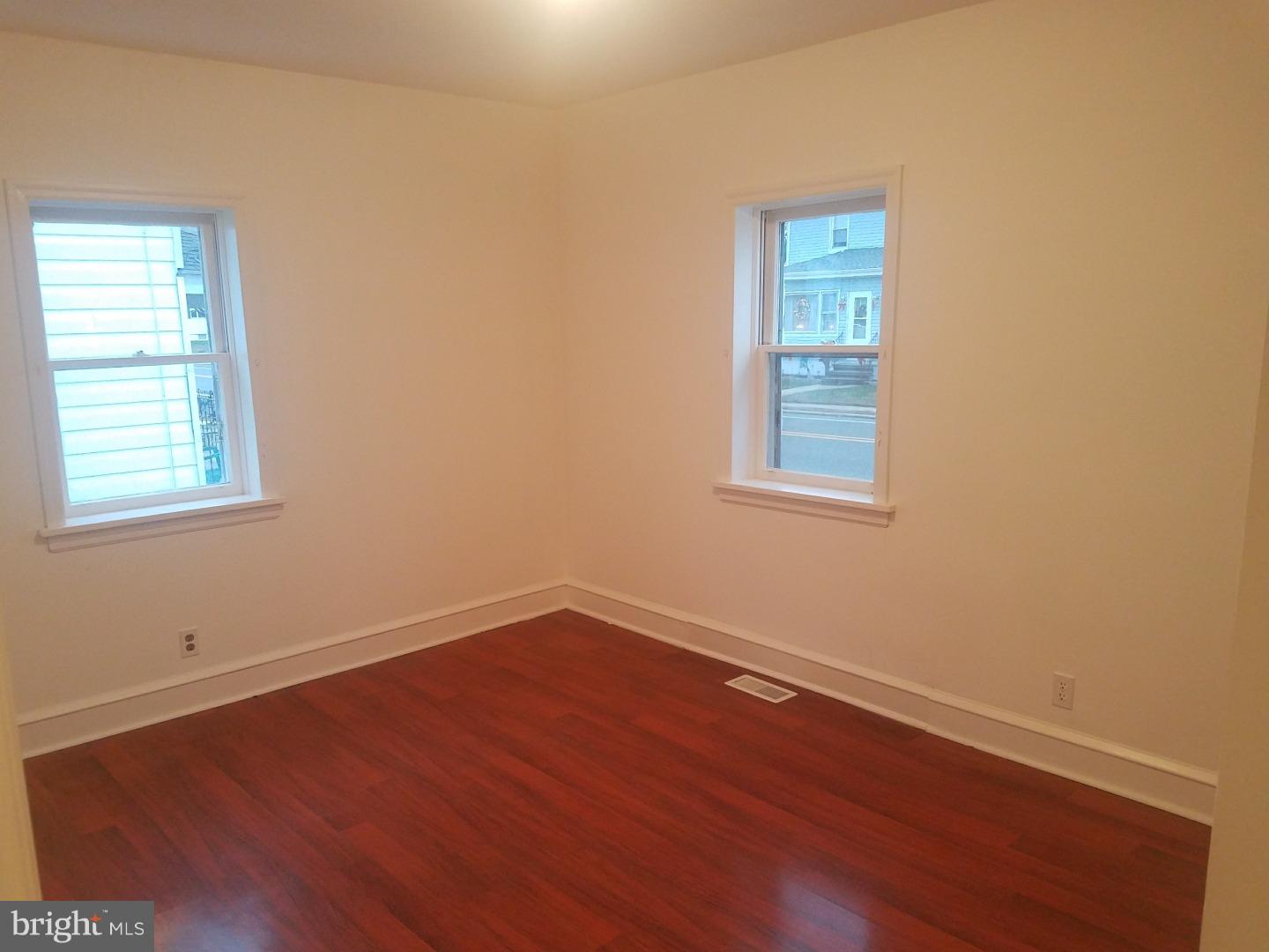 529 Democrat Road Gibbstown, NJ 08027 - Photo 18 of 28 Bedroom - Main