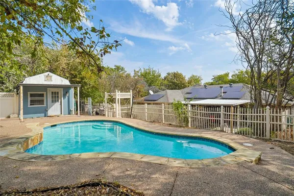 $415,000 | 1312 Robyn Road, Azle, TX 76020