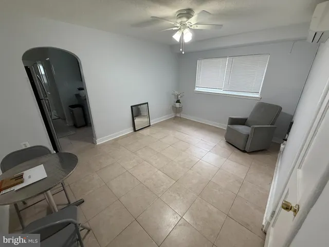 $1,550 | 618 Notabene Drive, Unit 2, Alexandria, VA 22305