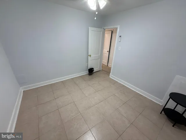 $1,550 | 618 Notabene Drive, Unit 2, Alexandria, VA 22305