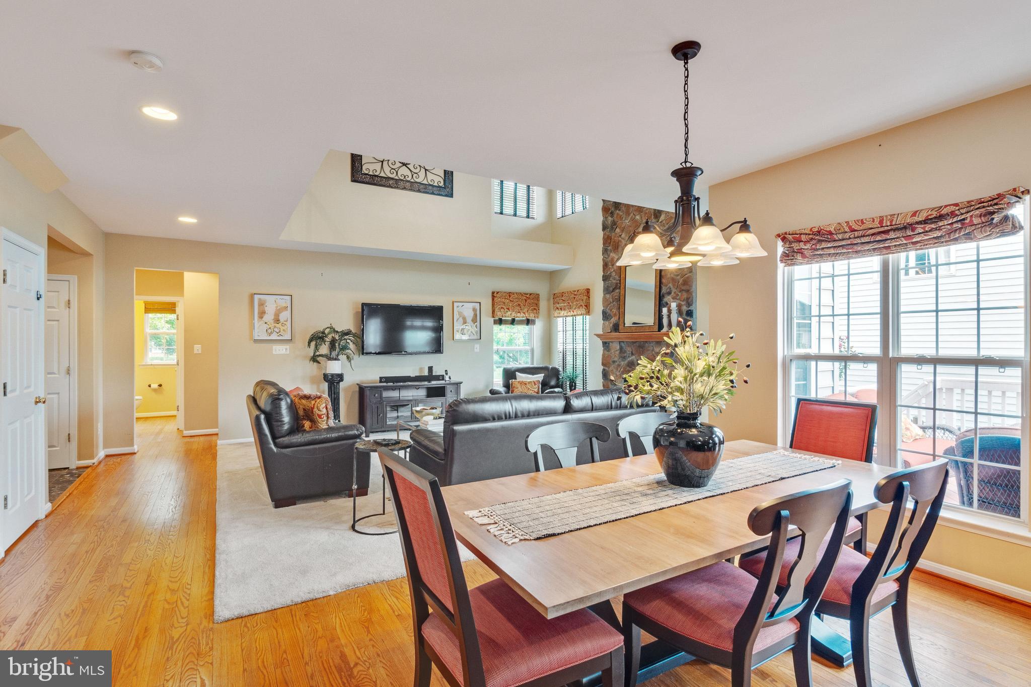 8701 Lords View Loop Gainesville, VA 20155 - Photo 15 of 49 Gallery Image 15