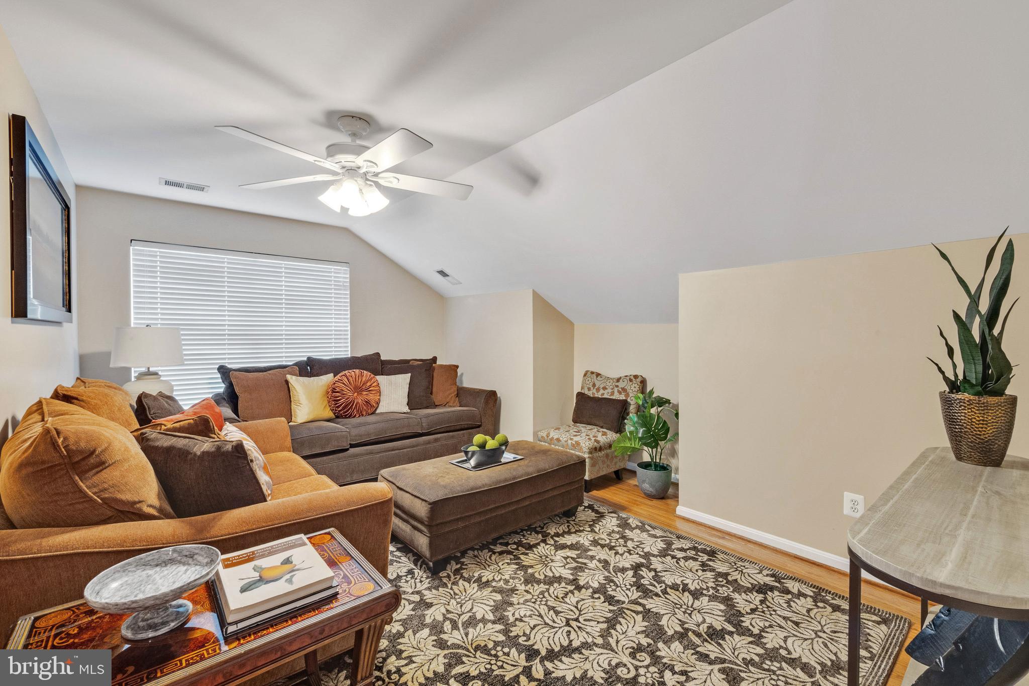 8701 Lords View Loop Gainesville, VA 20155 - Photo 26 of 49 Gallery Image 26