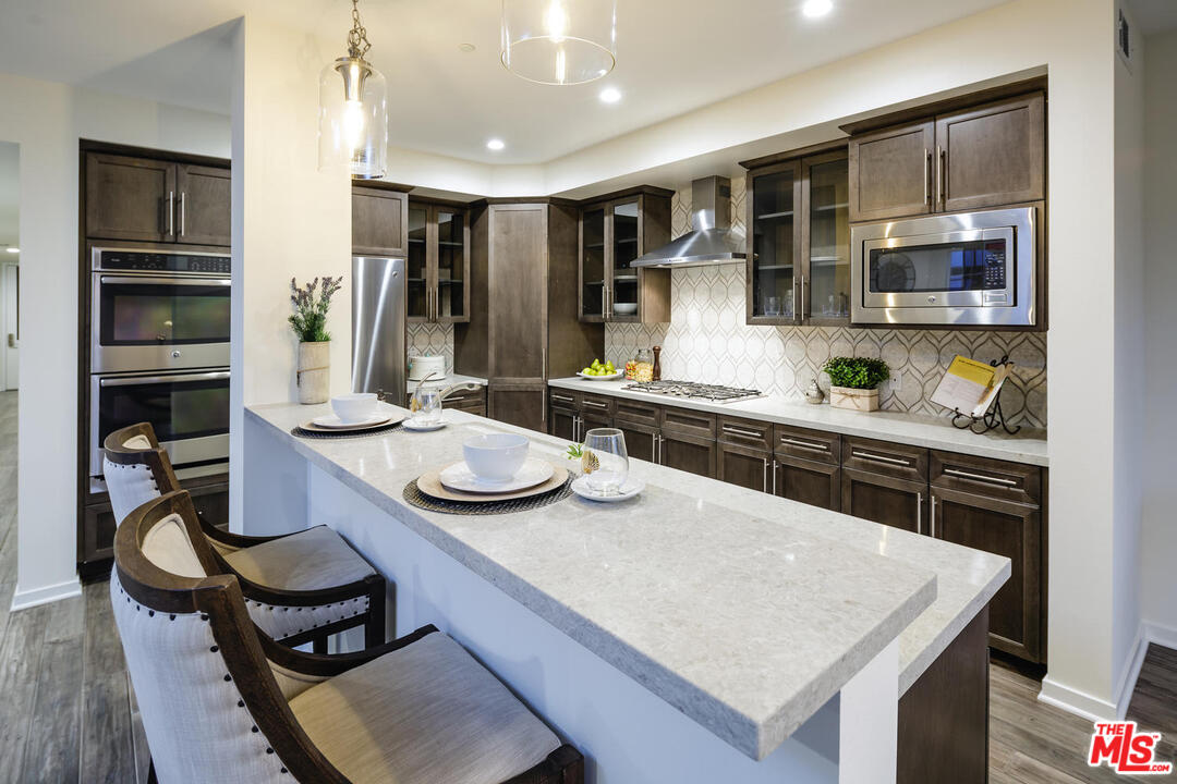 4082 Tradewinds Drive Oxnard, CA 93035 - Photo 2 of 23