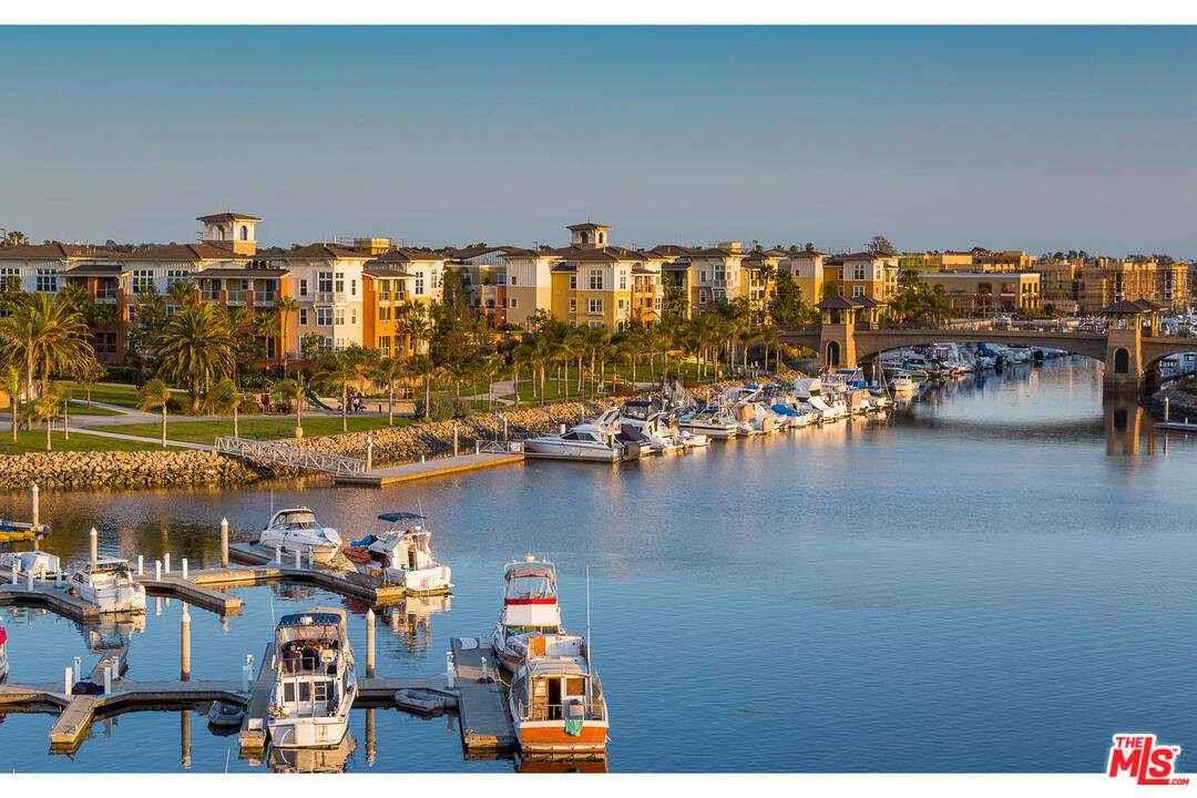 4082 Tradewinds Drive Oxnard, CA 93035 - Photo 21 of 23