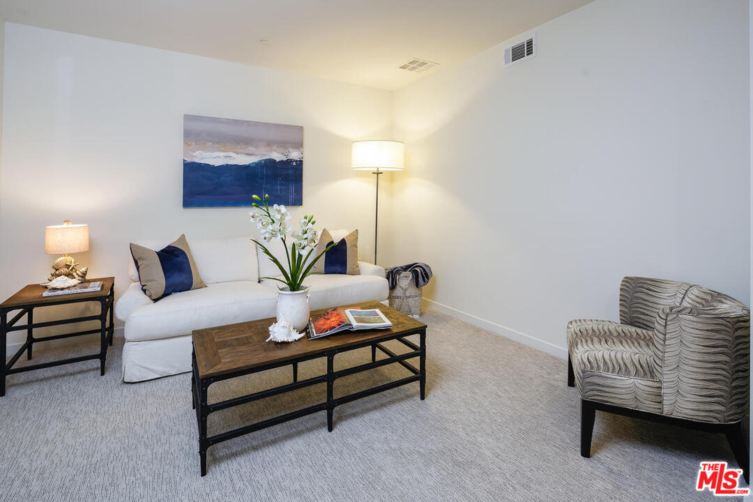 4082 Tradewinds Drive Oxnard, CA 93035 - Photo 7 of 23