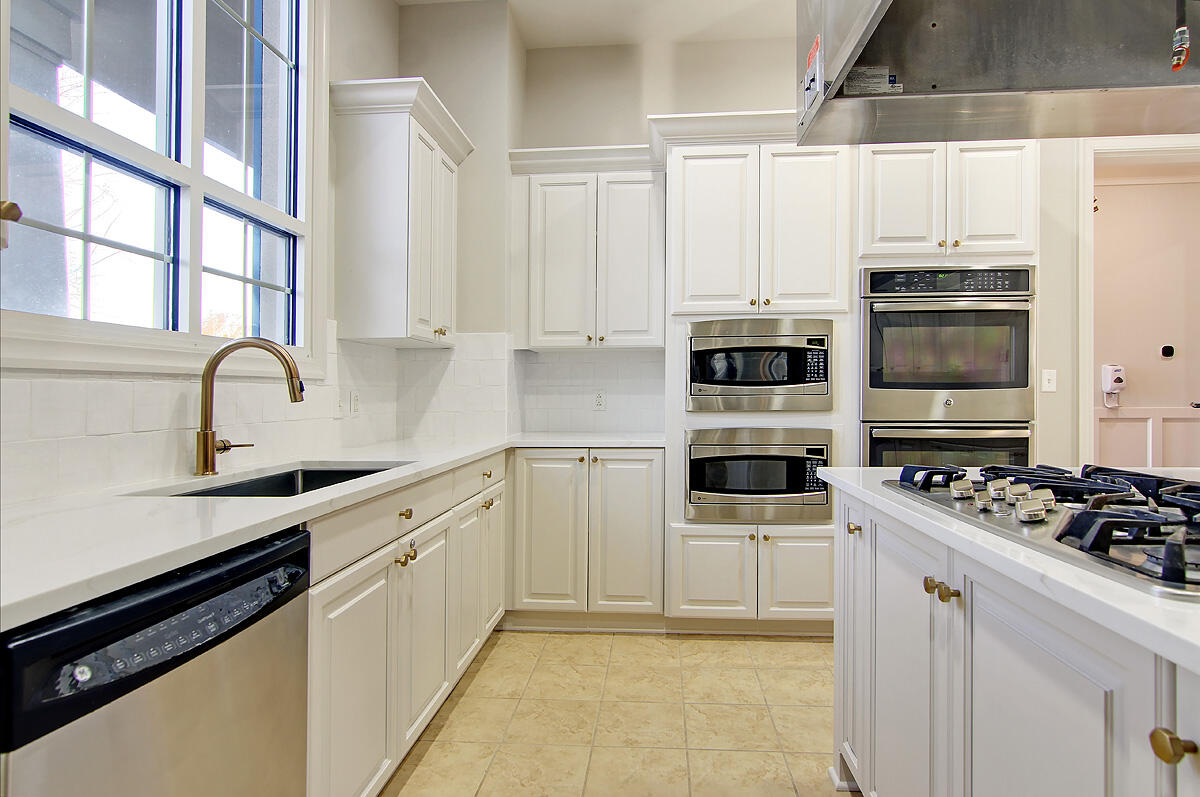206 Sternside Run Avenue Summerville, SC 29486 - Photo 41 of 62 09