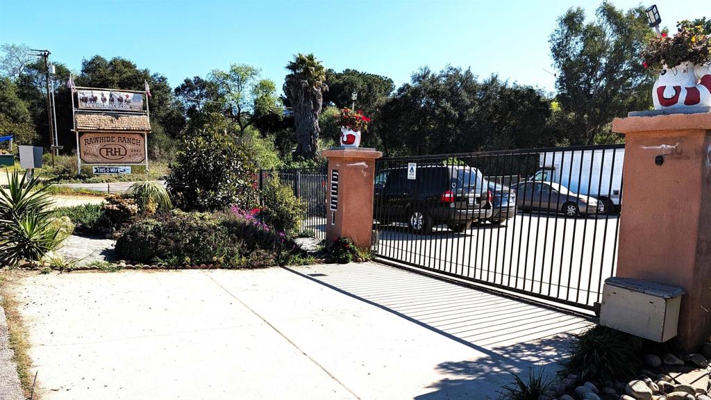 6951 West Lilac Road Bonsall, CA 92003 - Photo 2 of 64