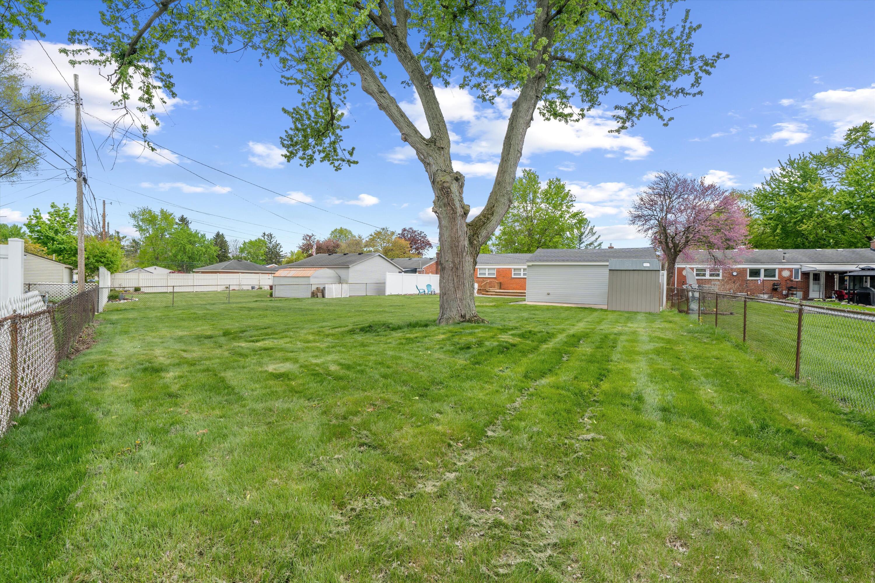 36753 Greenbush Road Wayne, MI 48184 - Photo 53 of 54 54-DSC09784