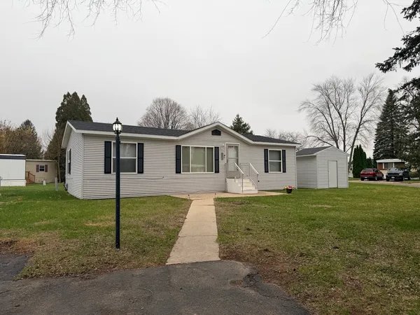 $51,900 | 4004 Bluff Drive, Belvidere, IL 61008