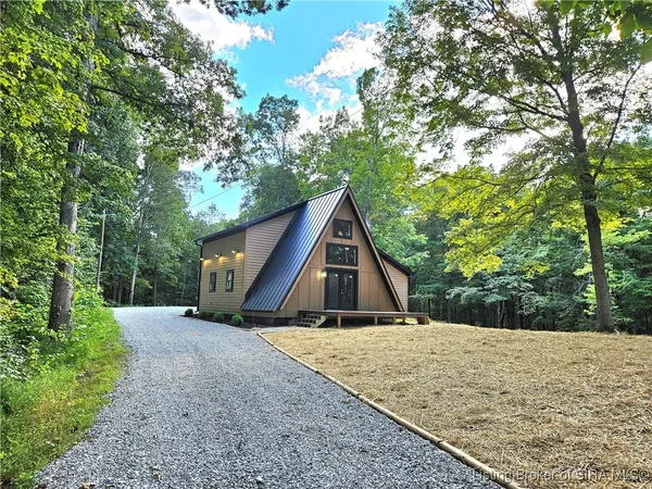 $354,900 | 10105 West Sr 56, Lexington, IN 47138