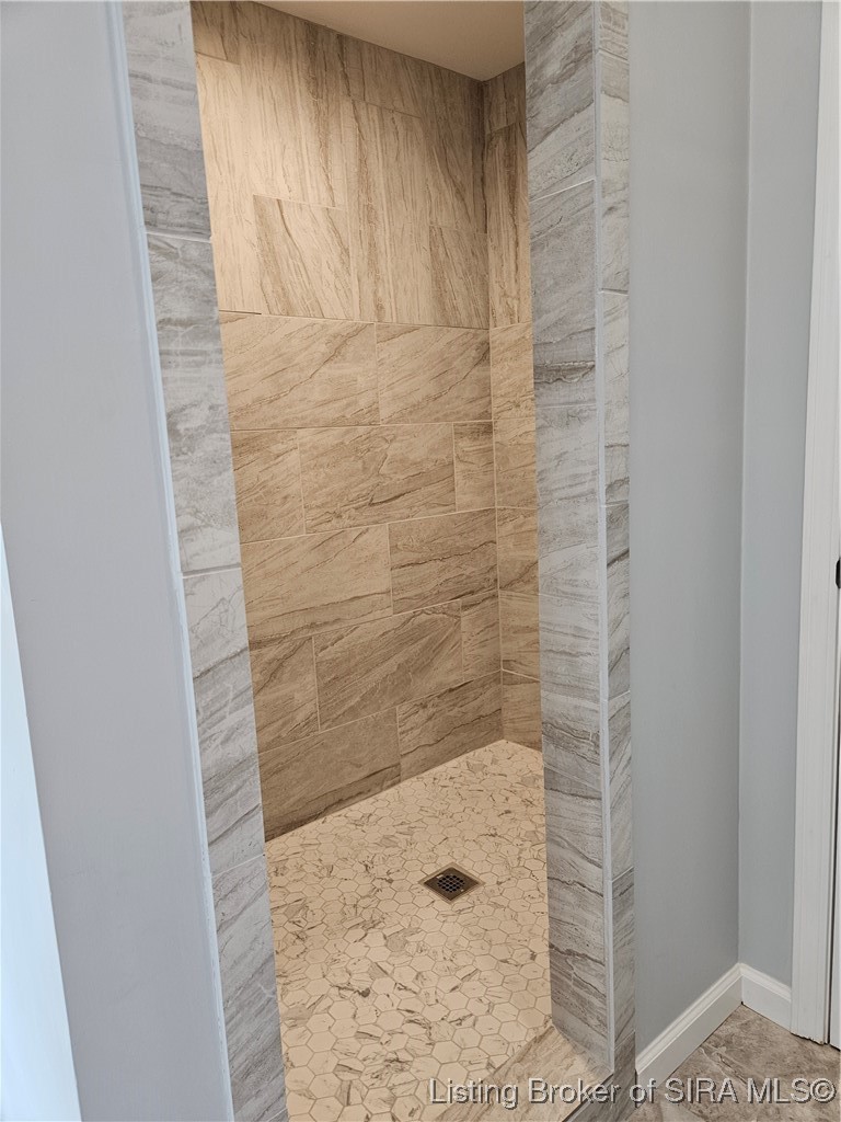 10105 West Sr 56 Lexington, IN 47138 - Photo 19 of 41
