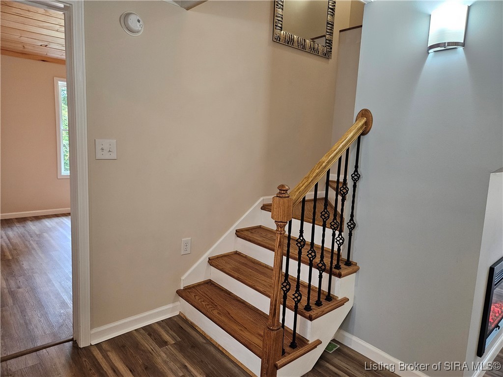 10105 West Sr 56 Lexington, IN 47138 - Photo 24 of 41