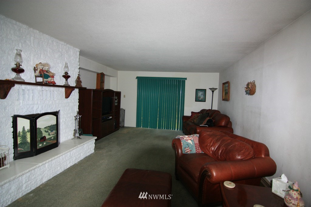 3209 Laurel Road Longview, WA 98632 - Photo 2 of 9 Gallery Image 2