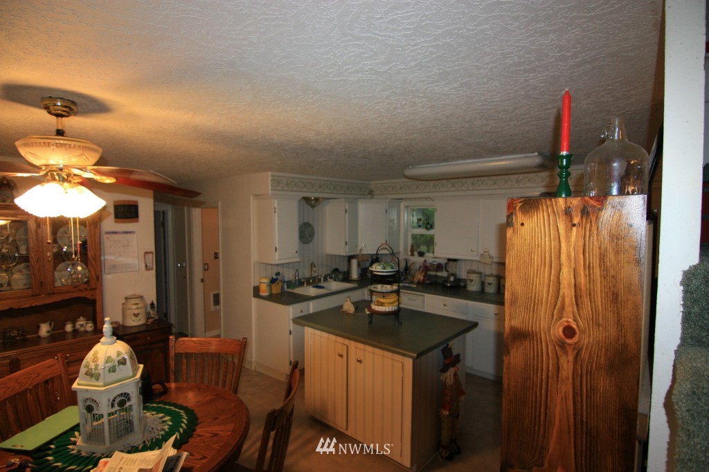 3209 Laurel Road Longview, WA 98632 - Photo 4 of 9 Gallery Image 4