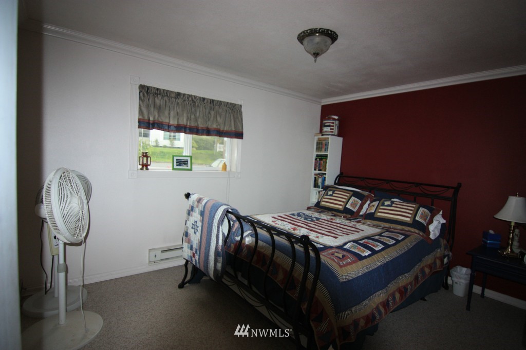 3209 Laurel Road Longview, WA 98632 - Photo 6 of 9 Gallery Image 6