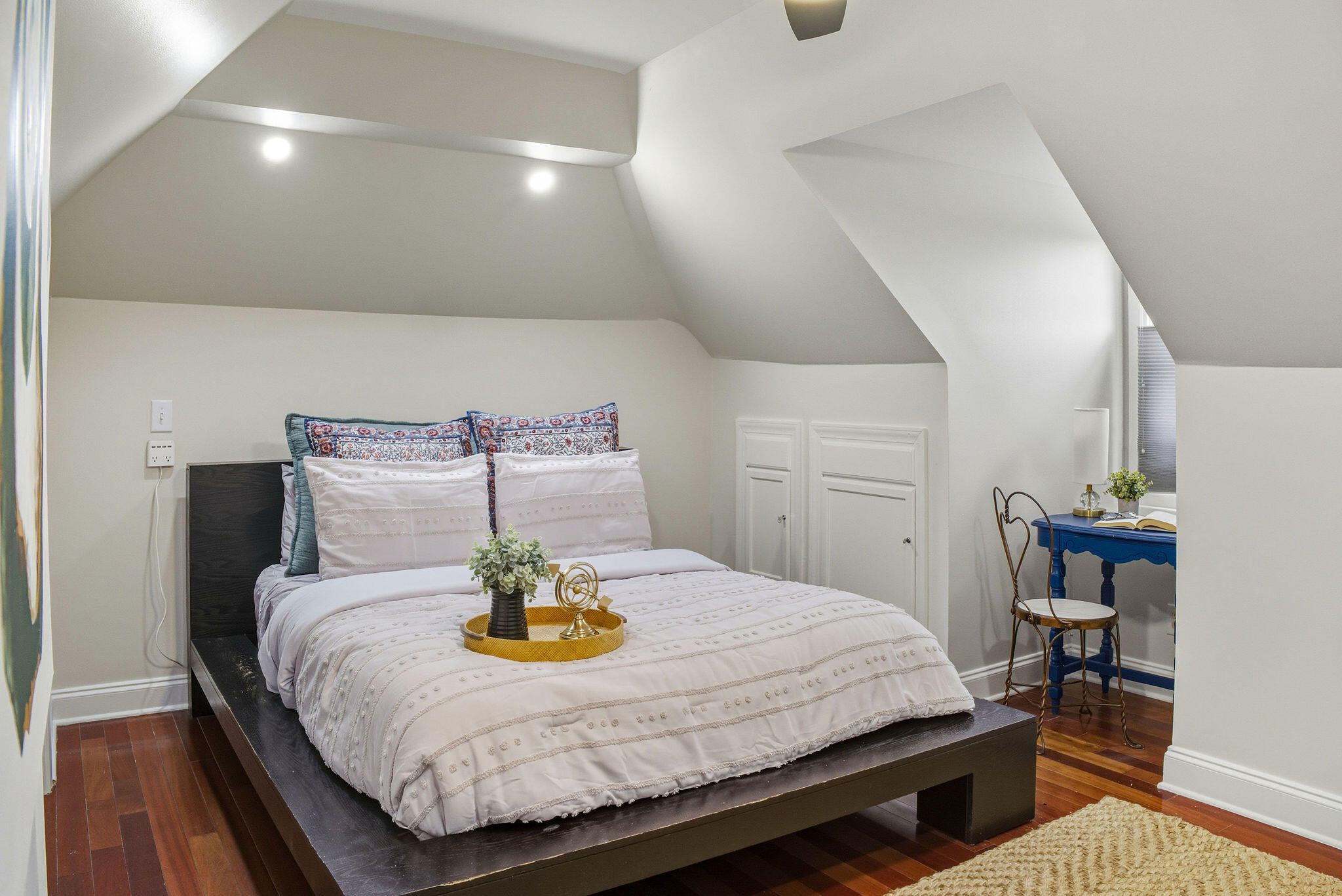 348 King Street, Unit 348M Charleston, SC 29401 - Photo 13 of 28 KingStreetCondo_-12