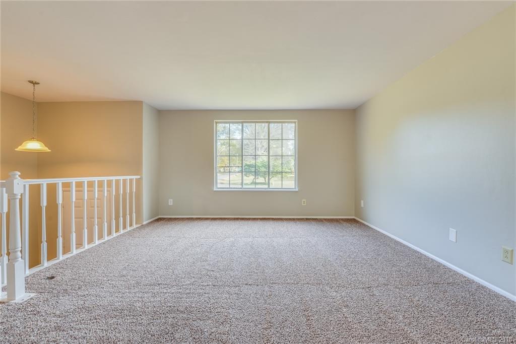 3131 Oneida Road Charlotte, NC 28269 - Photo 8 of 16 Gallery Image 8