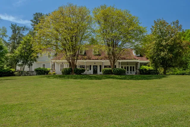 $1,400,000 | 70 Golf Crse Lane, Trion, GA 30753