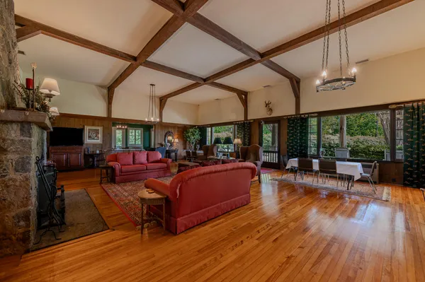 $1,300,000 | 70 Golf Crse Lane, Trion, GA 30753