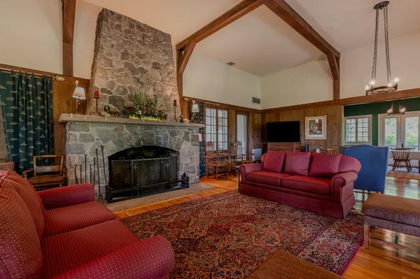 $1,300,000 | 70 Golf Crse Lane, Trion, GA 30753