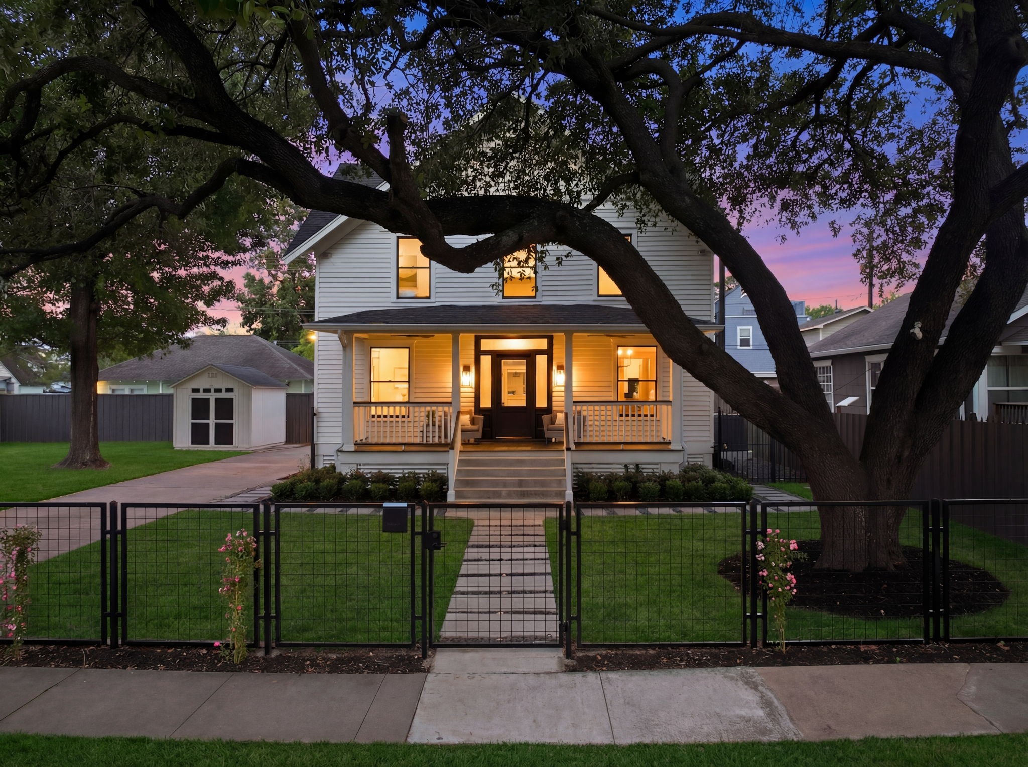 1109 Rutland Street Houston, TX 77008 - Photo 1 of 34