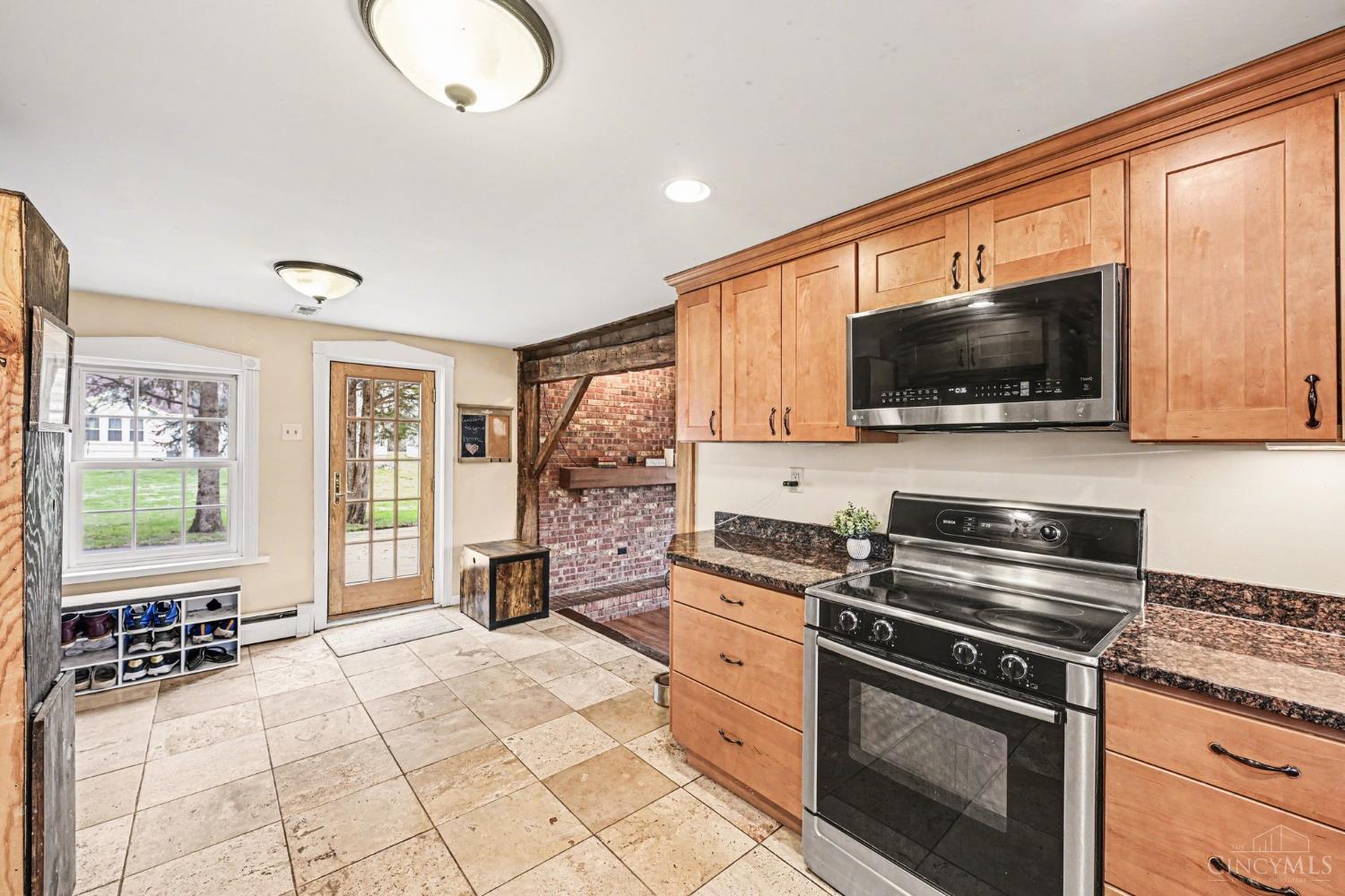 660 South Main Street Springboro, OH 45066 - Photo 3 of 26
