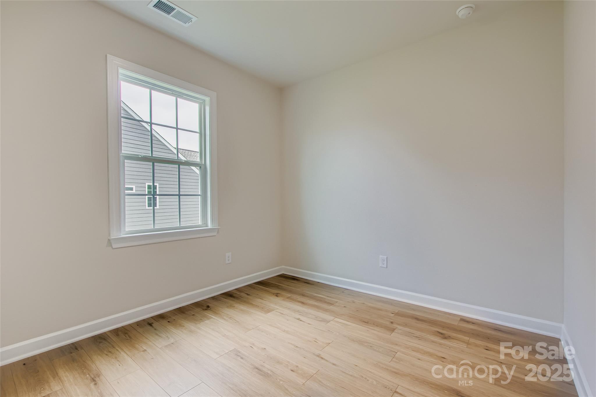 2255 Moon Crst Road, Unit 137 Lancaster, SC 29720 - Photo 8 of 16 an empty room with a window